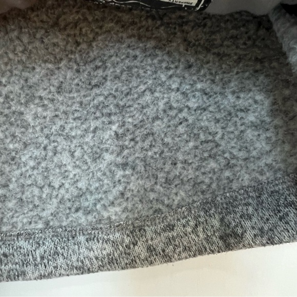 North Face Girls Jacket - Picture 9 of 9